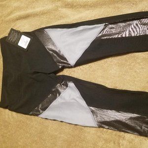 90 Degree by Reflex NWT cropped moto Leggings (S)